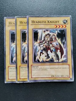 Yu-Gi-Oh - Headless Knight 3X - Full Playset - Image 1