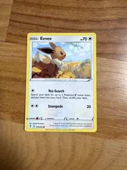 Eevee 125/203 Common Evolving Skies Pokemon Card - NM Near Mint - Image 1