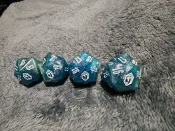 MTG Final Fantasy Gift Bundle Crystal Blue D20 Spin Down Counter x4 - Image 2
