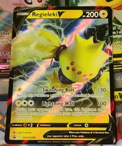 Pokemon Regieleki V SWSH280 Sword & Shield Holo Black Star Promo NM - Image 1