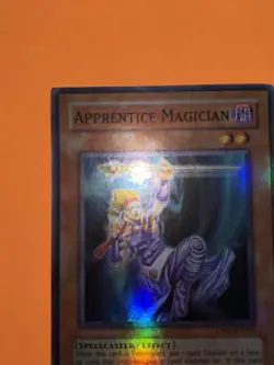 MISPRINT FULL CARD HOLO Apprentice Magician CP04-EN004 Super Rare VLP - Image 5