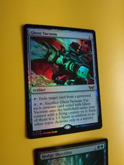 Hedge Shredder & Ghost Vacuum. DSK rare artifacts Magic the Gathering FOIL Card. - Image 4