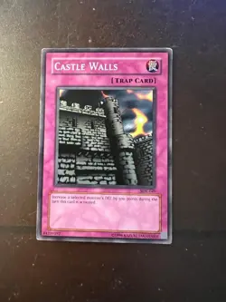 Castle Walls YSD-EN033 Yu-Gi-Oh! Card Light Play 1st Edition - Image 1
