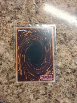 Yugioh Bujin Yamato PGL2-EN035 Gold Rare 1st and Emergency teleport - Image 3