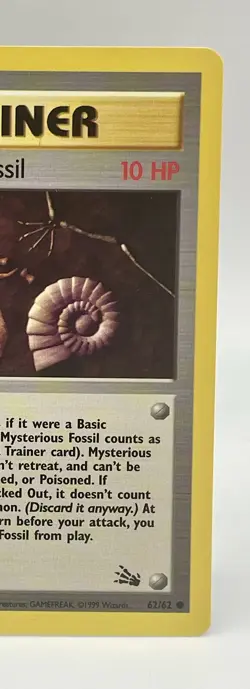 Mysterious Fossil 62/62 Fossil 1999 Vintage Pokemon Trainer Card NM - Image 3