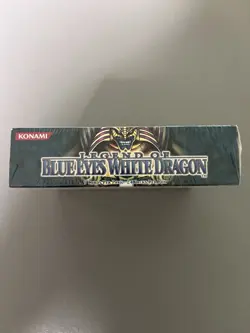 Yugioh 2003 Legend of Blue Eyes Unlimited Booster Box US & Canada Edition *RARE* - Image 2