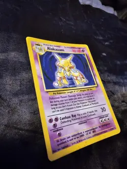 Pokemon Alakazam 1/102 Holo Rare Unlimited Edition Base Set - Image 2