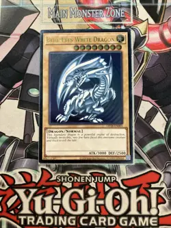 Blue-Eyes White Dragon Ultimate Rare OP28-EN001 Yugioh Pack Fresh - Image 1