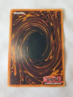 YUGIOH Holo Victory Dragon Retro Pack 2 Card perfect - Image 2