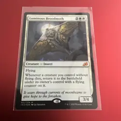 Luminous Broodmoth FOIL Ikoria: Lair of Behemoths Mythic Rare CARD MTG Magic - Image 1