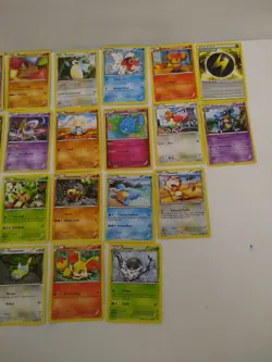 Pokemon Card lot 2015 25 count of all types - Image 3