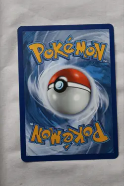 Pokemon TCG Galarian Moltres SWSH125 Evolving Skies Prerelease Promo card - Image 2