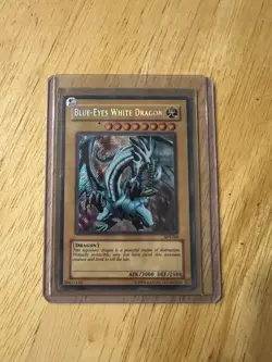 Yu-Gi-Oh TCG Blue-Eyes White Dragon Secret Rare Card BPT-009 - Image 1