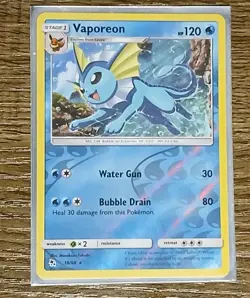 Pokemon Card Vaporeon 18/68 Holo Rare Hidden Fates 2019 LP-NM - Image 1