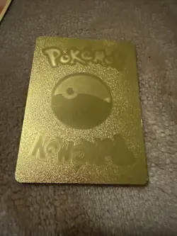 Ultra Rare Shining Charizard 1st Edition 107/105 Gold Foil Pokemon Card - Image 2