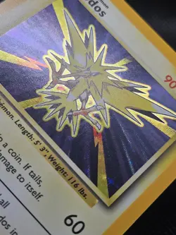 Pokemon TCG Zapdos Base Set Holo Unlimited Rare Card 16/102 - Image 3