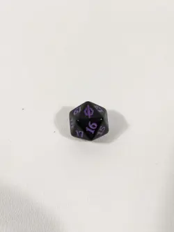MTG d20 Spindown 20-side Life Counter die March of the Machines Black & Purple - Image 1