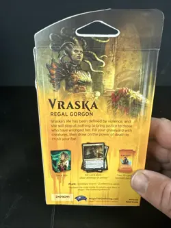 Guilds of Ravnica Vraska Planeswalker Deck includes 2 Boosters Packs MTG TCG NEW - Image 4
