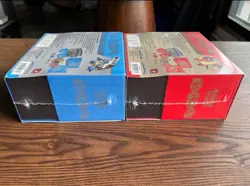 New/Sealed Pokemon XY 2016 Evolutions - Blastoise ETB/Charizard ETB - Image 5