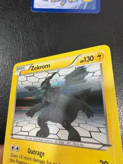 Pokemon 2011 Black and White Zekrom Holo Rare Vintage Pokemon Card NM - Image 3