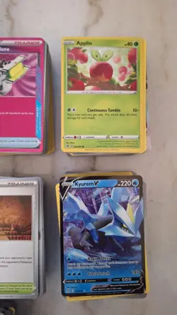 1050+ Pokemon Bulk Card Lot! Ultra Rares, Holos, Reverse Holos, Rares, UC & C - Image 2