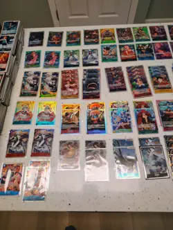 One Piece TCG Card Lot. Over 1000 Holo Cards! - Image 3